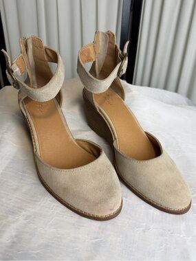 Crown Vintage Tan Suede Ankle-Strap Wedge Sandals